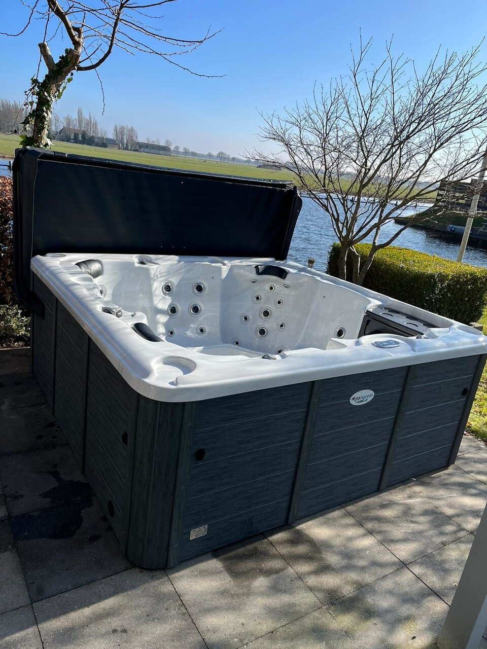 Jacuzzi Miami 227x227cm (6 personen)