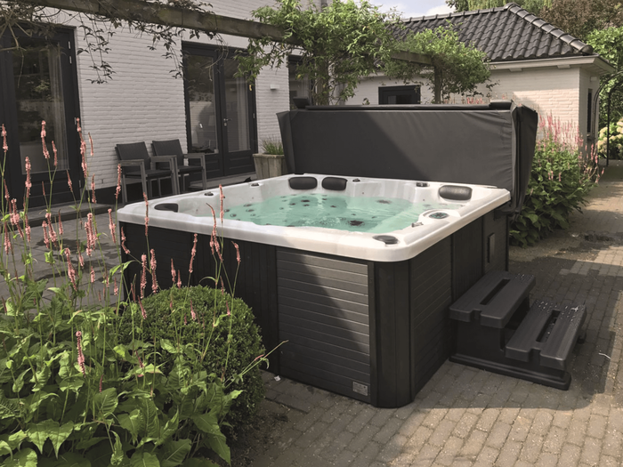 Jacuzzi San Francisco 200x200cm (5 personen) Countrywood